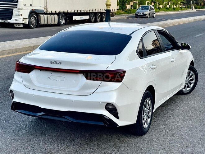 Kia Cerato 2023, 120,000 km - 1.6 л - Bakı