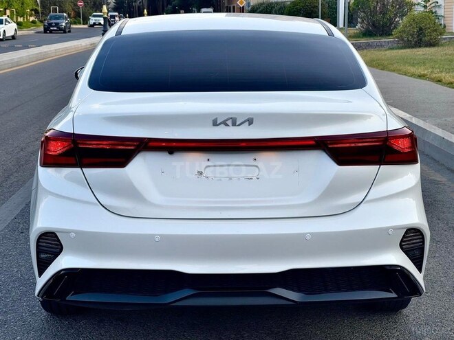 Kia Cerato 2023, 120,000 km - 1.6 л - Bakı
