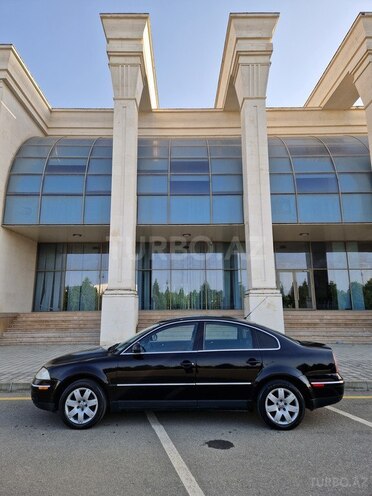 Volkswagen Passat 2004, 200,611 km - 1.8 l - Ağdaş