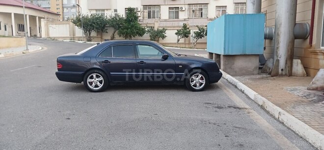 Mercedes E 220 d 1998, 385,963 km - 2.2 l - Bakı