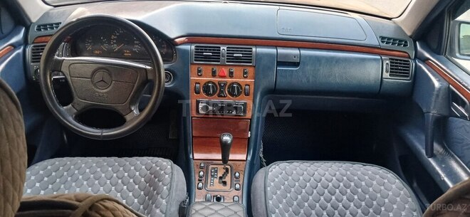 Mercedes E 220 d 1998, 385,963 km - 2.2 l - Bakı