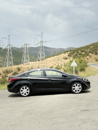 Hyundai Elantra 2015, 66,000 km - 1.8 l - Ağsu