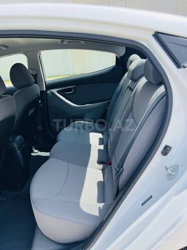 Hyundai Elantra 2015, 113,521 km - 1.8 l - Bakı
