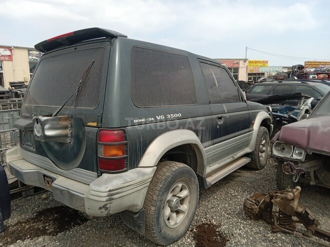 Mitsubishi Pajero 1996, 235,689 km - 3.5 л - Sumqayıt