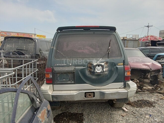 Mitsubishi Pajero 1996, 235,689 km - 3.5 л - Sumqayıt