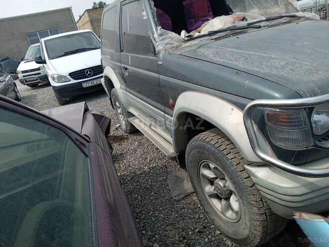 Mitsubishi Pajero 1996, 235,689 km - 3.5 л - Sumqayıt