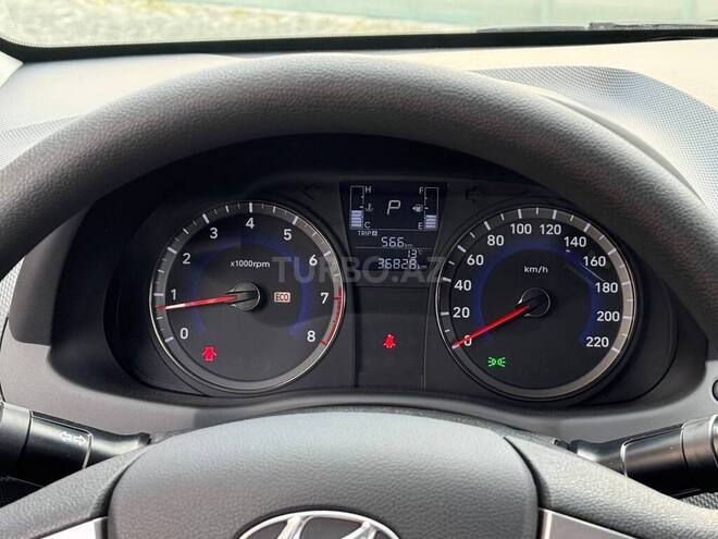 Hyundai Accent 2017, 38,000 km - 1.4 л - Bakı