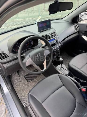 Hyundai Accent 2017, 38,000 km - 1.4 л - Bakı