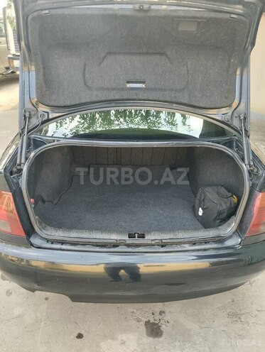 Audi A4 1995, 199,869 km - 1.6 l - Gəncə