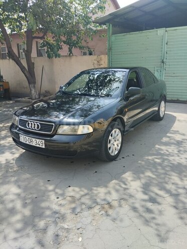 Audi A4 1995, 199,869 km - 1.6 l - Gəncə