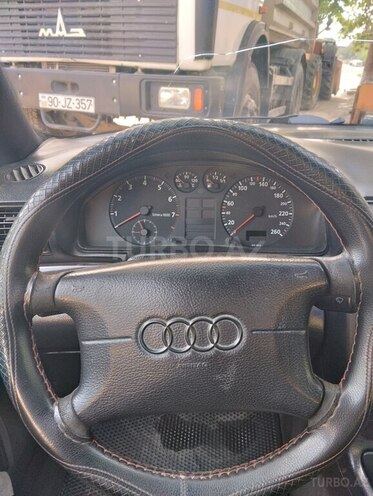 Audi A4 1995, 199,869 km - 1.6 l - Gəncə