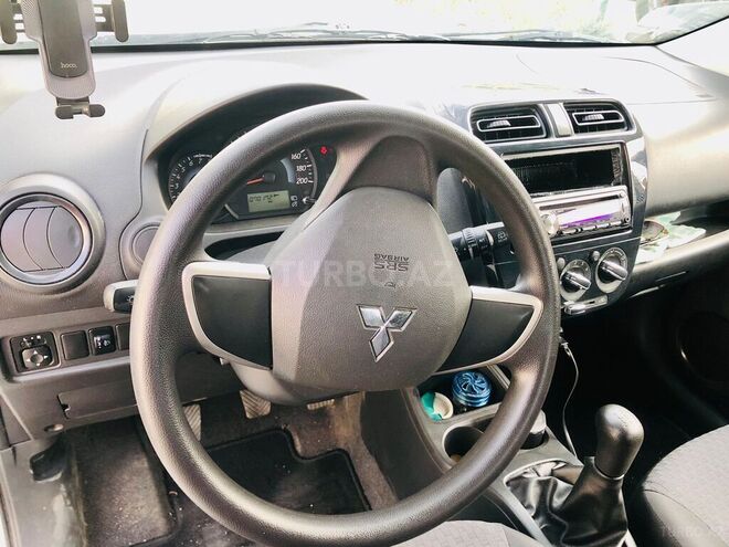 Mitsubishi  2018, 71,000 km - 1.0 l - Bakı
