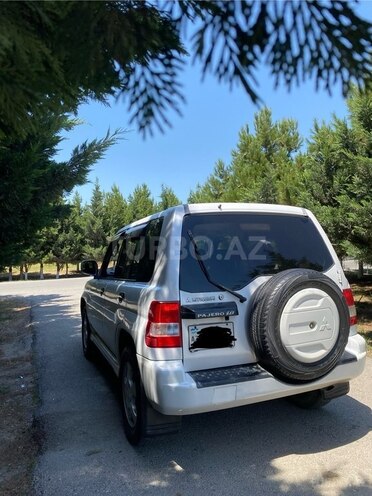 Mitsubishi Pajero io 2001, 300,000 km - 2.0 л - Bakı