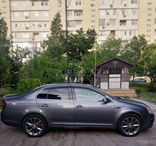 Volkswagen Jetta 2005, 209,866 km - 2.5 l - Bakı