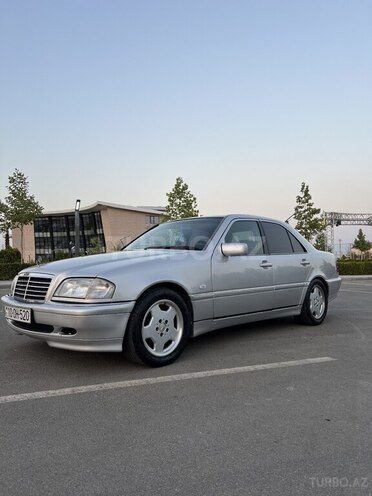Mercedes C 200 1999, 484,072 km - 2.0 l - Salyan