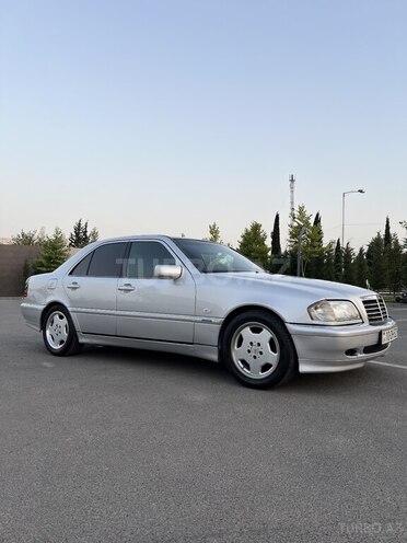 Mercedes C 200 1999, 484,072 km - 2.0 l - Salyan