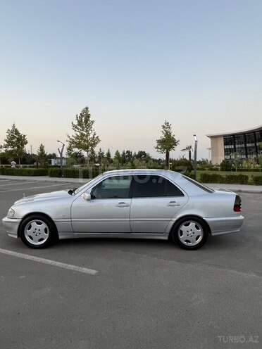 Mercedes C 200 1999, 484,072 km - 2.0 l - Salyan