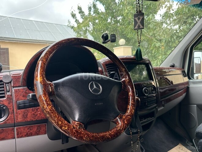 Mercedes Sprinter 316 2009, 333,000 km - 3.0 l - Quba