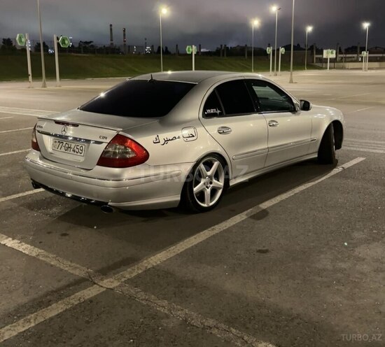 Mercedes E 270 2002, 355,000 km - 2.7 l - Bakı