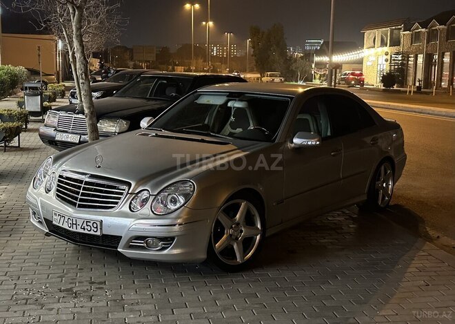 Mercedes E 270 2002, 355,000 km - 2.7 l - Bakı