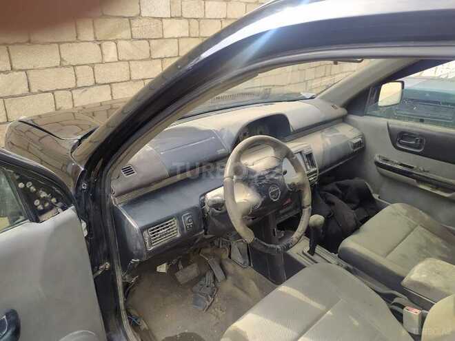 Nissan X-Trail 2000, 200,000 km - 2.0 l - Bakı