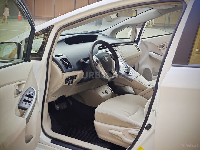 Toyota Prius 2014, 265,542 km - 1.8 l - Bakı