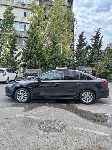 Volkswagen Jetta 2011, 175,350 km - 2.5 l - Bakı