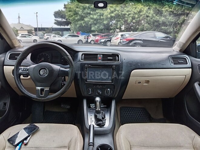 Volkswagen Jetta 2011, 175,350 km - 2.5 l - Bakı
