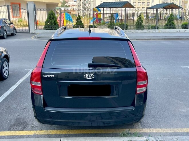 Kia  2009, 285,000 km - 1.4 l - Bakı