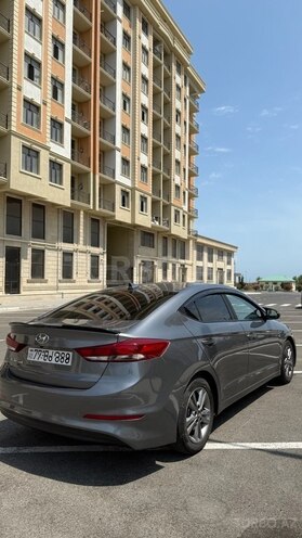Hyundai Elantra 2018, 217,261 km - 2.0 l - Bakı