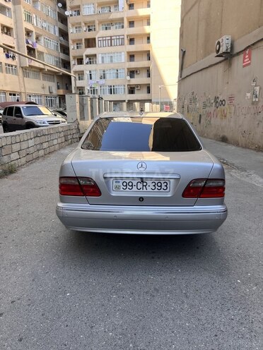 Mercedes E 320 2000, 368,000 km - 3.2 l - Bakı