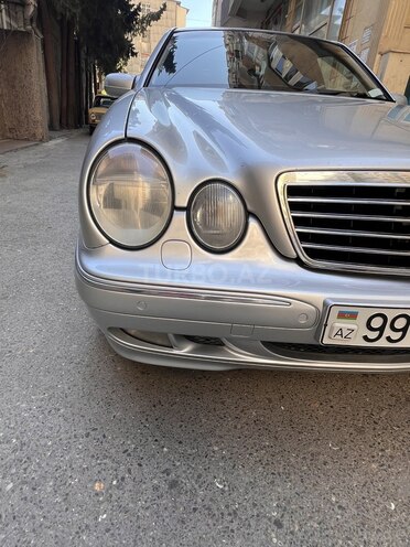 Mercedes E 320 2000, 368,000 km - 3.2 l - Bakı
