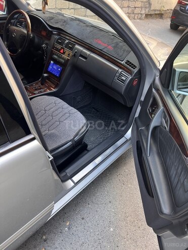 Mercedes E 320 2000, 368,000 km - 3.2 l - Bakı