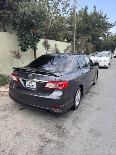 Toyota Corolla 2013, 216,000 km - 1.8 l - Bakı
