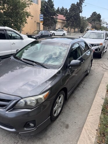 Toyota Corolla 2013, 216,000 km - 1.8 l - Bakı