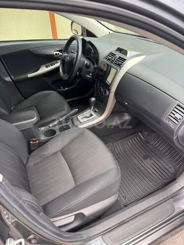 Toyota Corolla 2013, 216,000 km - 1.8 l - Bakı