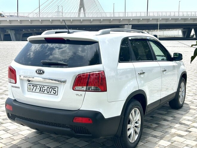 Kia Sorento 2011, 275,000 km - 2.0 l - Bakı