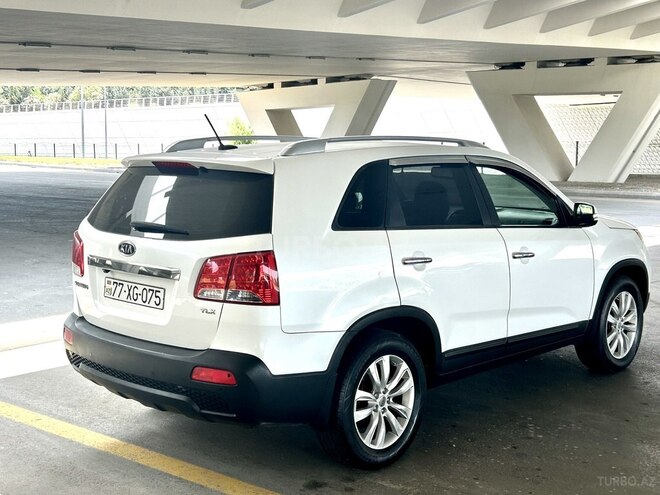 Kia Sorento 2011, 275,000 km - 2.0 l - Bakı