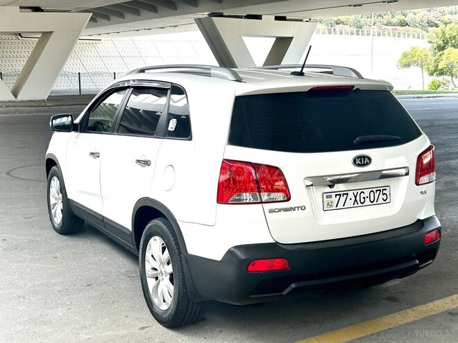 Kia Sorento 2011, 275,000 km - 2.0 l - Bakı