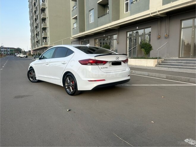 Hyundai Elantra 2016, 180,000 km - 2.0 l - Lənkəran