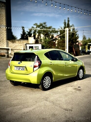 Toyota Prius C 2016, 197,000 km - 1.5 l - Bakı