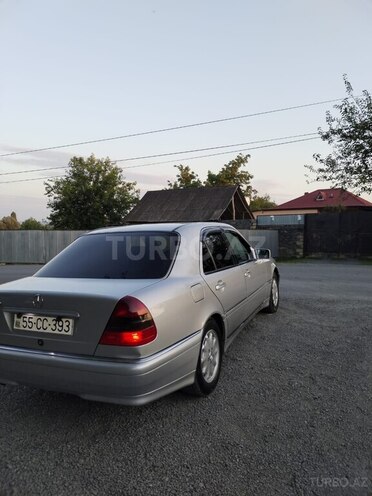 Mercedes C 220 1995, 356,563 km - 2.2 л - Zaqatala