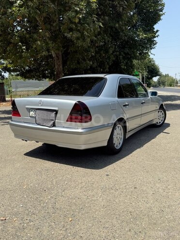Mercedes C 220 d 1998, 420,000 km - 2.2 л - Goranboy