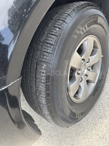 Toyota Fortuner 2006, 275,000 km - 2.7 л - Bakı
