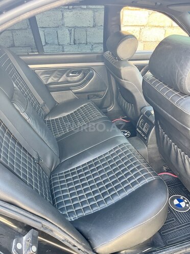 BMW 535 1997, 300,000 km - 3.5 l - Sumqayıt