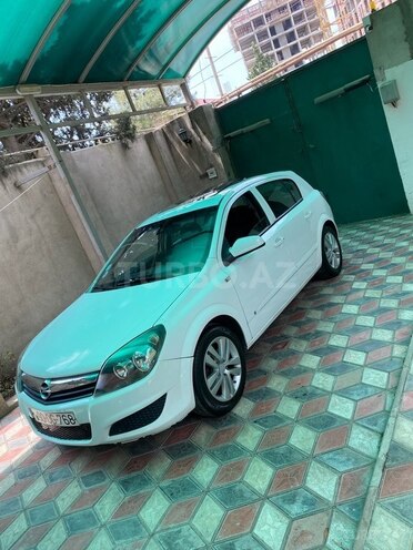 Opel Astra 2007, 135,000 km - 1.8 l - Bakı