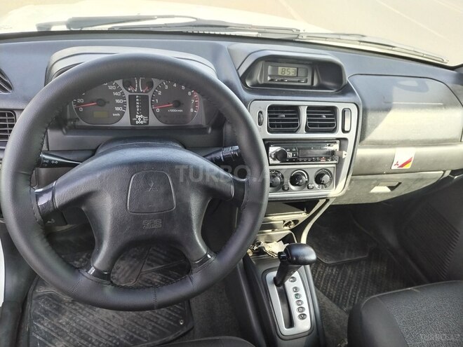 Mitsubishi Pajero io 2000, 287,133 km - 2.0 л - Gəncə