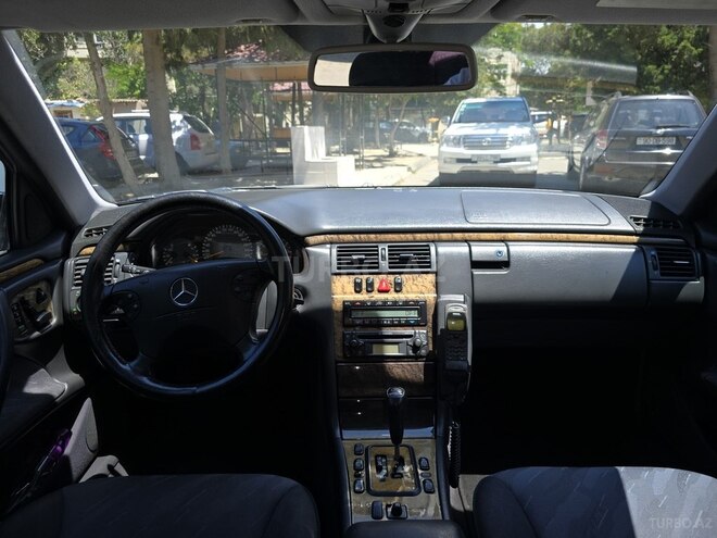 Mercedes E 320 2000, 321,824 km - 3.2 l - Bakı