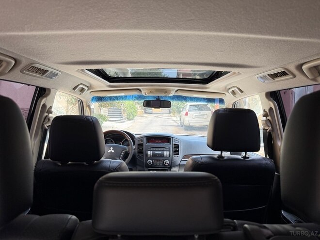 Mitsubishi Pajero 2013, 239,000 km - 3.5 л - Bakı
