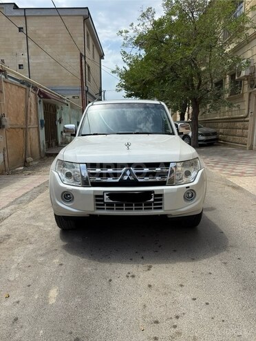 Mitsubishi Pajero 2013, 239,000 km - 3.5 л - Bakı